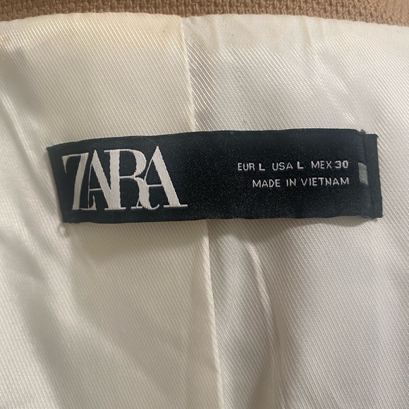 ZARA Tan Blazer with Gold Buttons - Size L - EUC - Picture 7 of 7